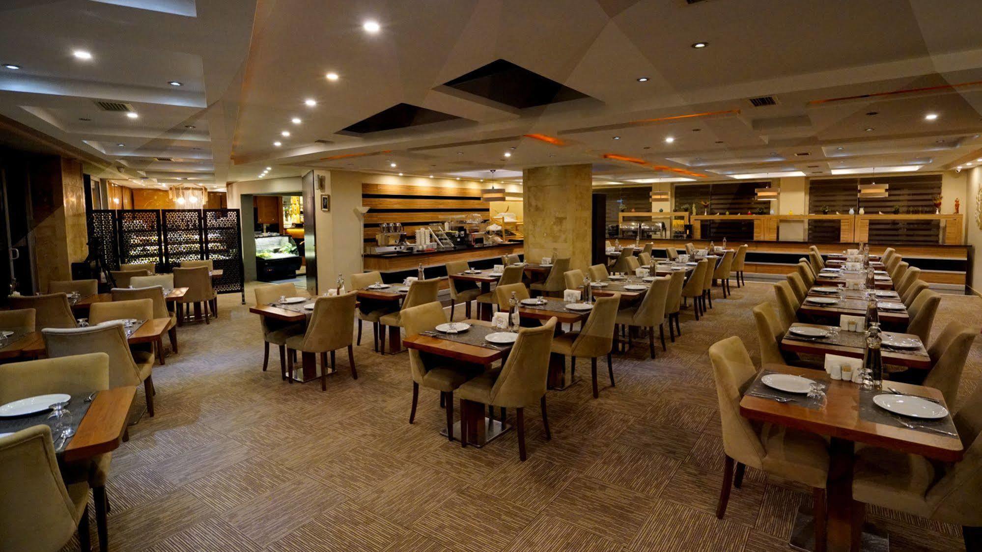 Es Albatros Hotel Eskişehir Buitenkant foto