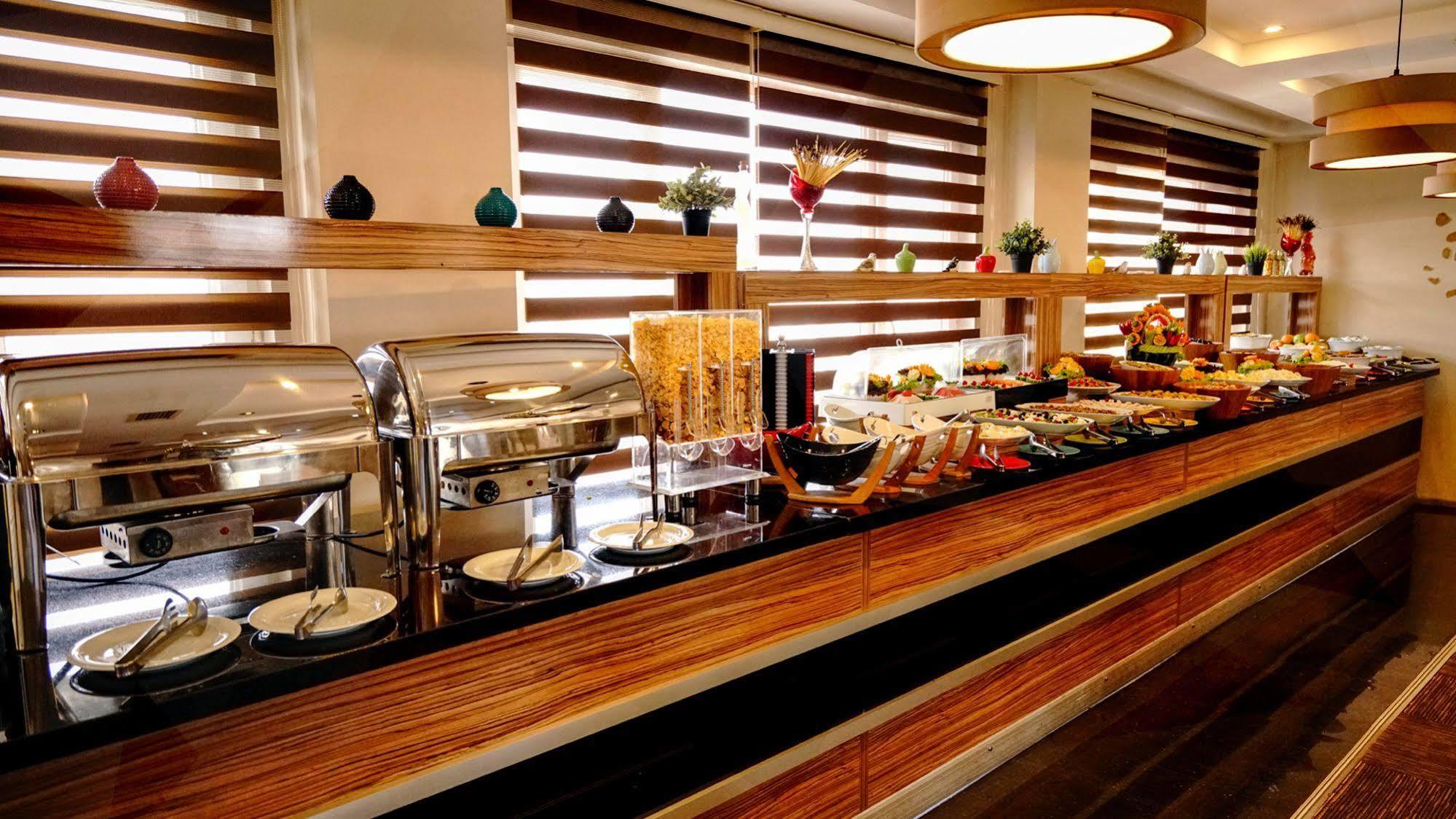 Es Albatros Hotel Eskişehir Buitenkant foto